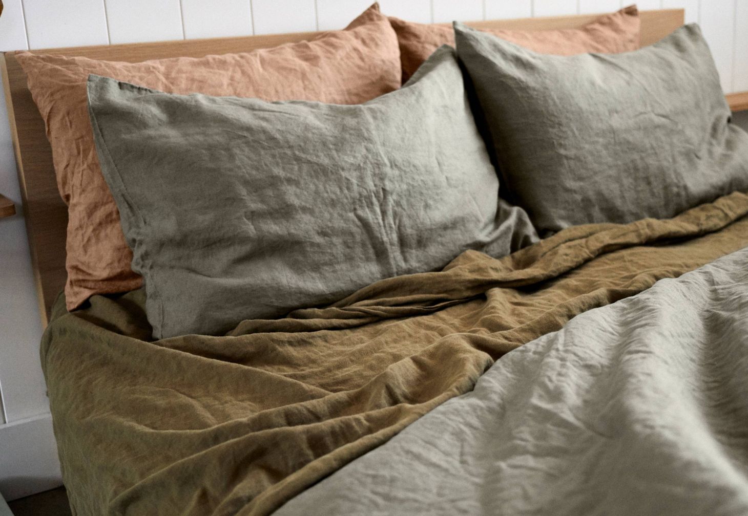 Linen duvet cover, pillow slips and sheets by IN BED